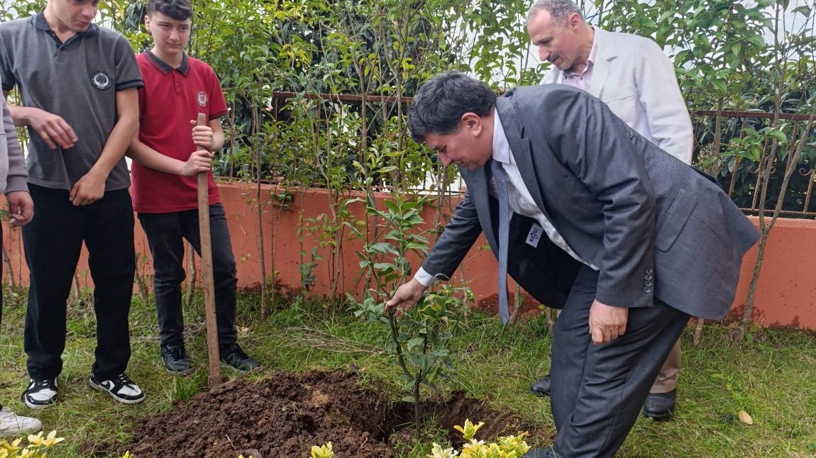Yeşil Vatan Benim Okulum Geleceğe Çare